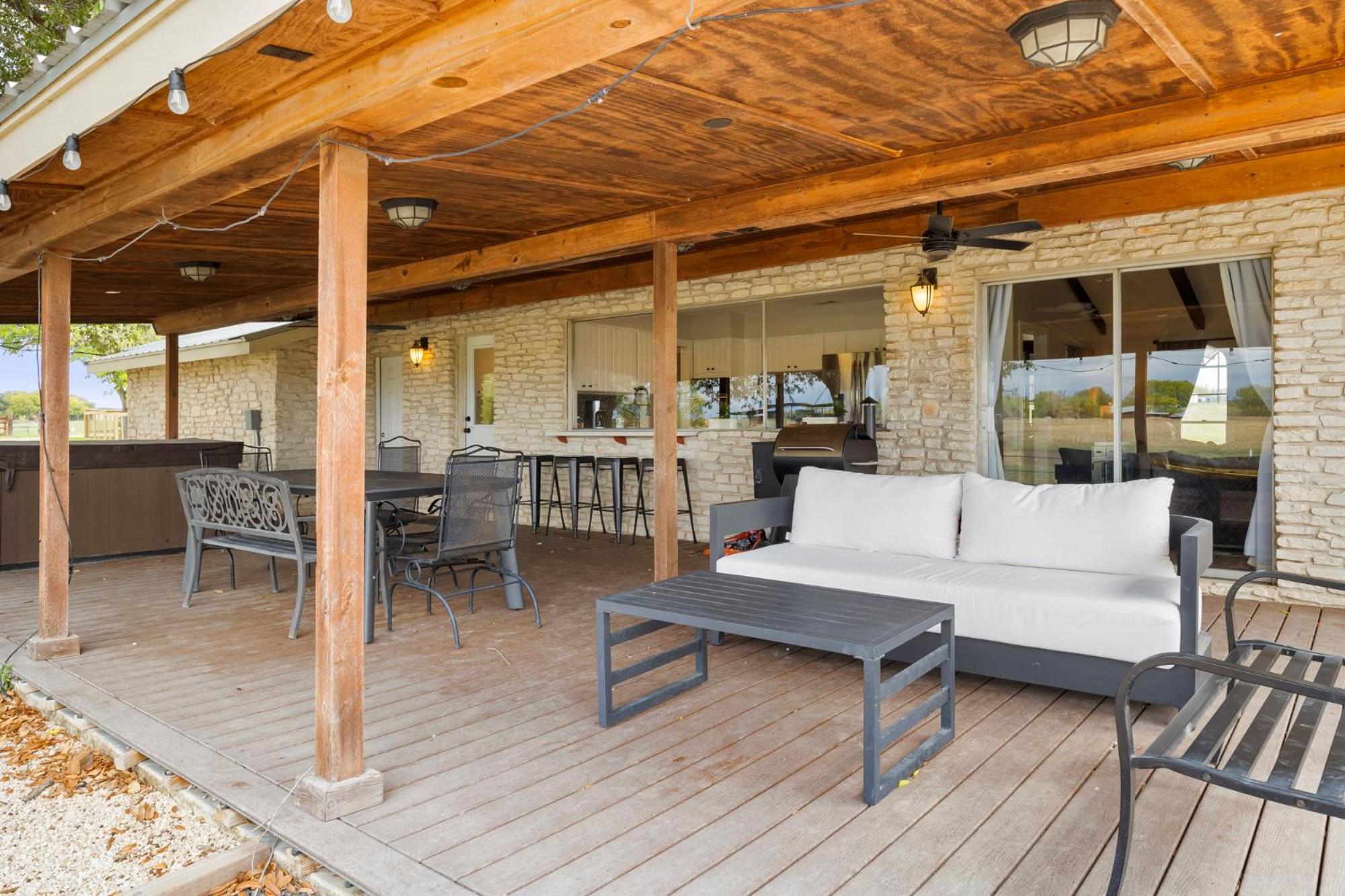 Farm Retreat With Jacuzzi, Fire Pit, Mini Goats, Mini Ponies And Mini Cows Villa San Marcos Ruang foto